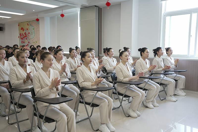 考美容師證多少錢？全面解析考取費用
